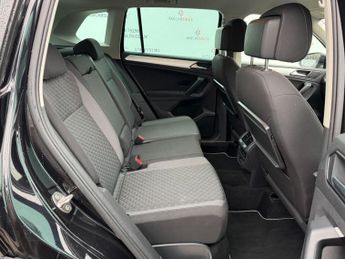 Volkswagen Tiguan 1.4 TSI SE Navigation DSG 4Motion Euro 6 (s/s) 5dr
