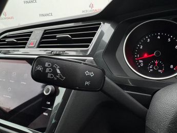 Volkswagen Tiguan 1.4 TSI SE Navigation DSG 4Motion Euro 6 (s/s) 5dr