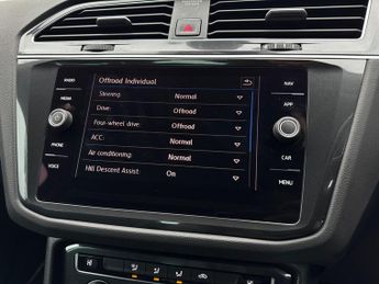 Volkswagen Tiguan 1.4 TSI SE Navigation DSG 4Motion Euro 6 (s/s) 5dr