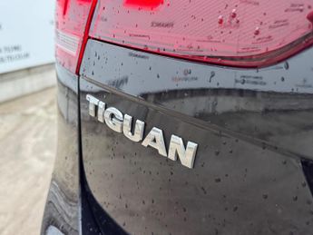 Volkswagen Tiguan 1.4 TSI SE Navigation DSG 4Motion Euro 6 (s/s) 5dr