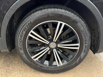 Volkswagen Tiguan 1.4 TSI SE Navigation DSG 4Motion Euro 6 (s/s) 5dr