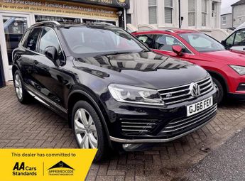 Volkswagen Touareg 3.0 TDI V6 BlueMotion Tech R-Line Tiptronic 4WD Euro 6 (s/s) 5dr