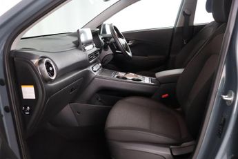 Hyundai KONA 64kWh Premium Auto 5dr (10.5kW Charger)