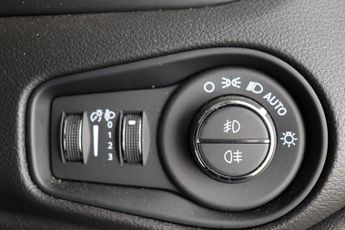 Jeep Renegade 1.5 T4 e-Hybrid MHEV Limited DCT Euro 6 (s/s) 5dr