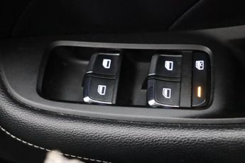 MG MG5 52.5kWh Excite Auto 5dr