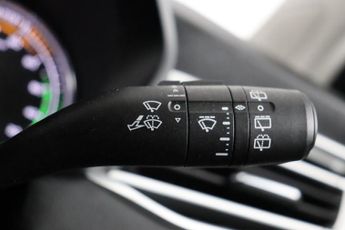 MG MG5 52.5kWh Excite Auto 5dr