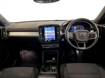 Volvo XC40 2.0 B3 MHEV Core SUV 5dr Petrol Hybrid DCT Auto Euro 6 (s/s) (16