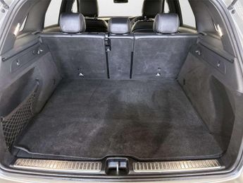 Mercedes-Benz GLC 2.0 GLC220d AMG Line SUV 5dr Diesel G-Tronic+ 4MATIC Euro 6 (s/s