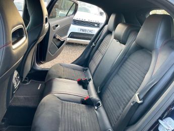 Mercedes-Benz GLA 2.1 GLA220d AMG Line 7G-DCT 4MATIC Euro 6 (s/s) 5dr