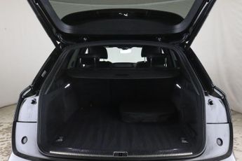 Audi Q5 2.0 TFSIe 50 S line S Tronic quattro Euro 6 (s/s) 5dr 14.1kWh
