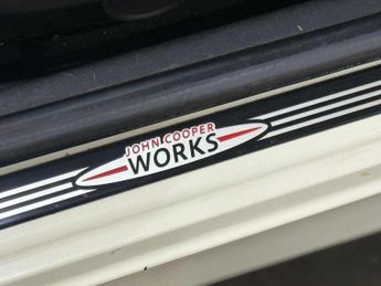 MINI Convertible 1.6 Cooper Auto Euro 4 2dr