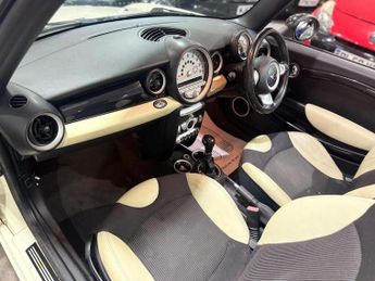 MINI Convertible 1.6 Cooper Auto Euro 4 2dr