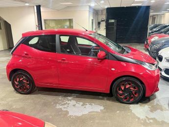 Toyota AYGO 1.0 VVT-i x-play x-shift Euro 5 5dr Euro 5