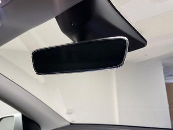 Tesla Model Y (Dual Motor) Long Range Auto 4WDE 5dr