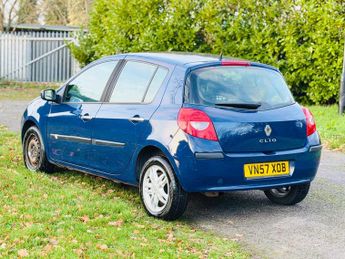 Renault Clio 1.6 VVT Dynamique 5dr