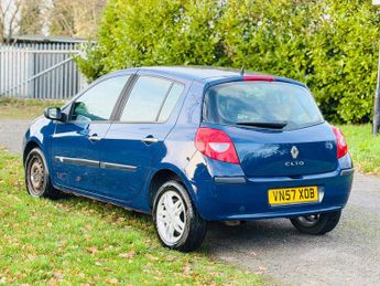 Renault Clio 1.6 VVT Dynamique 5dr