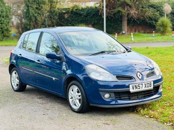 Renault Clio 1.6 VVT Dynamique 5dr