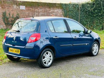 Renault Clio 1.6 VVT Dynamique 5dr