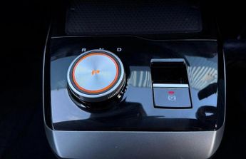 MG MG4 51kWh SE Auto 5dr