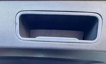 MG MG4 51kWh SE Auto 5dr