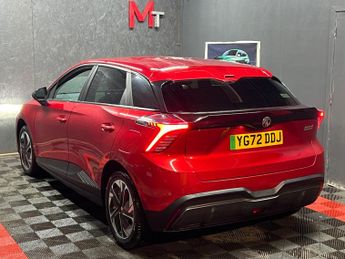 MG MG4 51kWh SE Auto 5dr