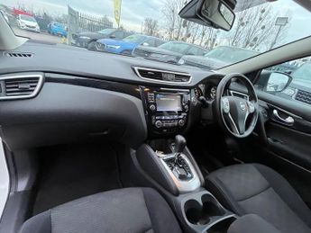 Nissan Qashqai 1.2 DIG-T n-tec XTRON 2WD Euro 6 (s/s) 5dr