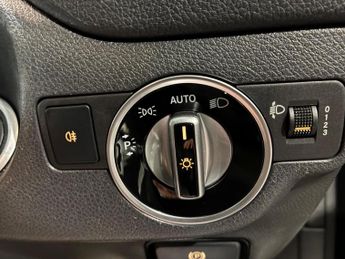 Mercedes-Benz CLA 1.6 CLA180 AMG Line Edition Coupe 7G-DCT Euro 6 (s/s) 4dr