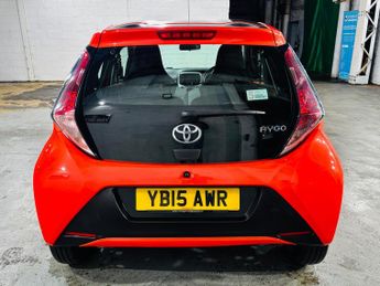 Toyota AYGO 1.0 VVT-i x-play x-shift Euro 5 5dr Euro 5