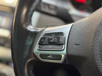 Volkswagen CC 2.0 TDI BlueMotion Tech R-Line DSG Euro 5 (s/s) 4dr