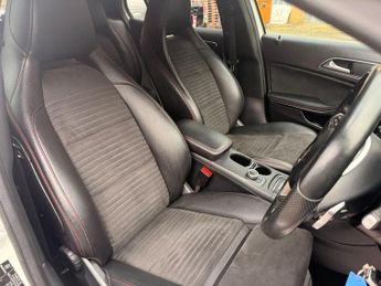 Mercedes-Benz GLA 2.1 GLA220d AMG Line (Premium) 7G-DCT 4MATIC Euro 6 (s/s) 5dr