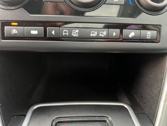 Land Rover Discovery Sport 2.0 TD4 HSE Auto 4WD Euro 6 (s/s) 5dr