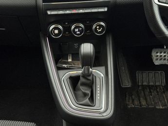 Renault Clio 1.6 E-TECH E-Tech engineered Auto Euro 6 (s/s) 5dr