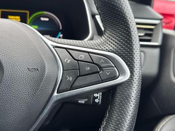 Renault Clio 1.6 E-TECH E-Tech engineered Auto Euro 6 (s/s) 5dr