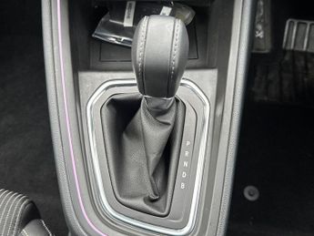 Renault Clio 1.6 E-TECH E-Tech engineered Auto Euro 6 (s/s) 5dr