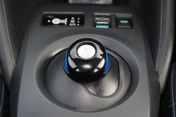 Nissan Leaf 40kWh Acenta Auto 5dr