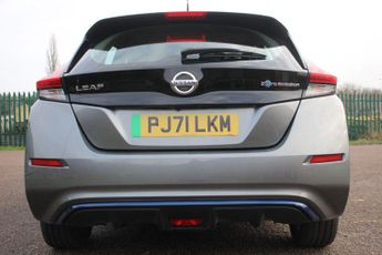 Nissan Leaf 40kWh Acenta Auto 5dr