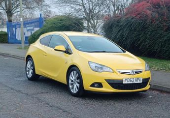 Vauxhall Astra GTC 2.0 CDTi SRi Euro 5 (s/s) 3dr