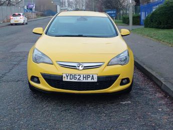 Vauxhall Astra GTC 2.0 CDTi SRi Euro 5 (s/s) 3dr