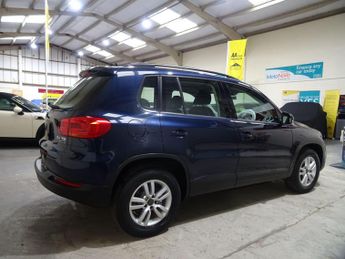 Volkswagen Tiguan 2.0 TSI SE SUV 5dr Petrol DSG 4WD Euro 5 (180 ps)