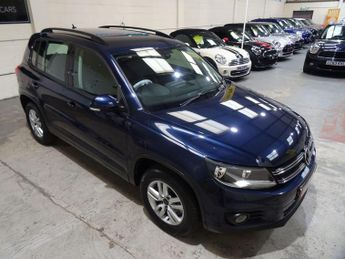 Volkswagen Tiguan 2.0 TSI SE SUV 5dr Petrol DSG 4WD Euro 5 (180 ps)