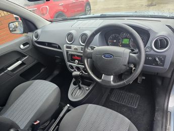 Ford Fusion 1.6 Titanium 5dr