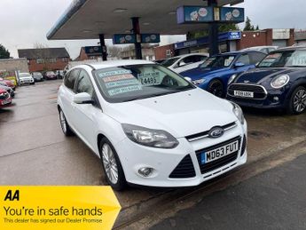 Ford Focus 1.0T EcoBoost Zetec Navigator Euro 5 (s/s) 5dr