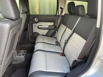 Dodge Nitro 3.7 V6 SXT 5dr