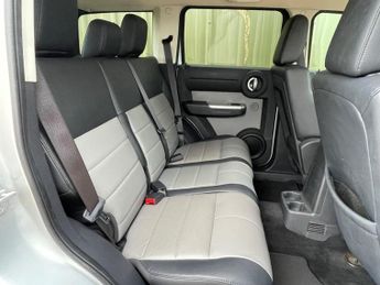 Dodge Nitro 3.7 V6 SXT 5dr