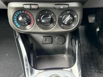 Vauxhall Corsa 1.4i SE Auto Euro 6 5dr