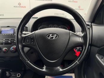 Hyundai i30 1.6 CRDi Comfort Auto Euro 4 5dr