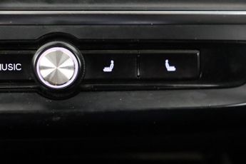 MG MG5 61.1kWh Exclusive Long Range Auto 5dr