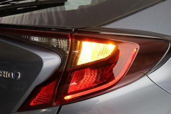 Toyota C-HR 1.8 VVT-h Icon CVT Euro 6 (s/s) 5dr