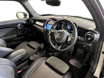MINI Electric Hatch Cooper SE 32.6kWh Level 2 Hatchback 3dr Electric Auto (184 ps)