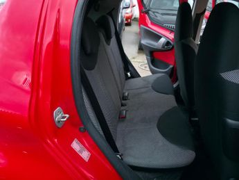 Toyota AYGO 1.0 VVT-i Move MultiMode Euro 5 5dr